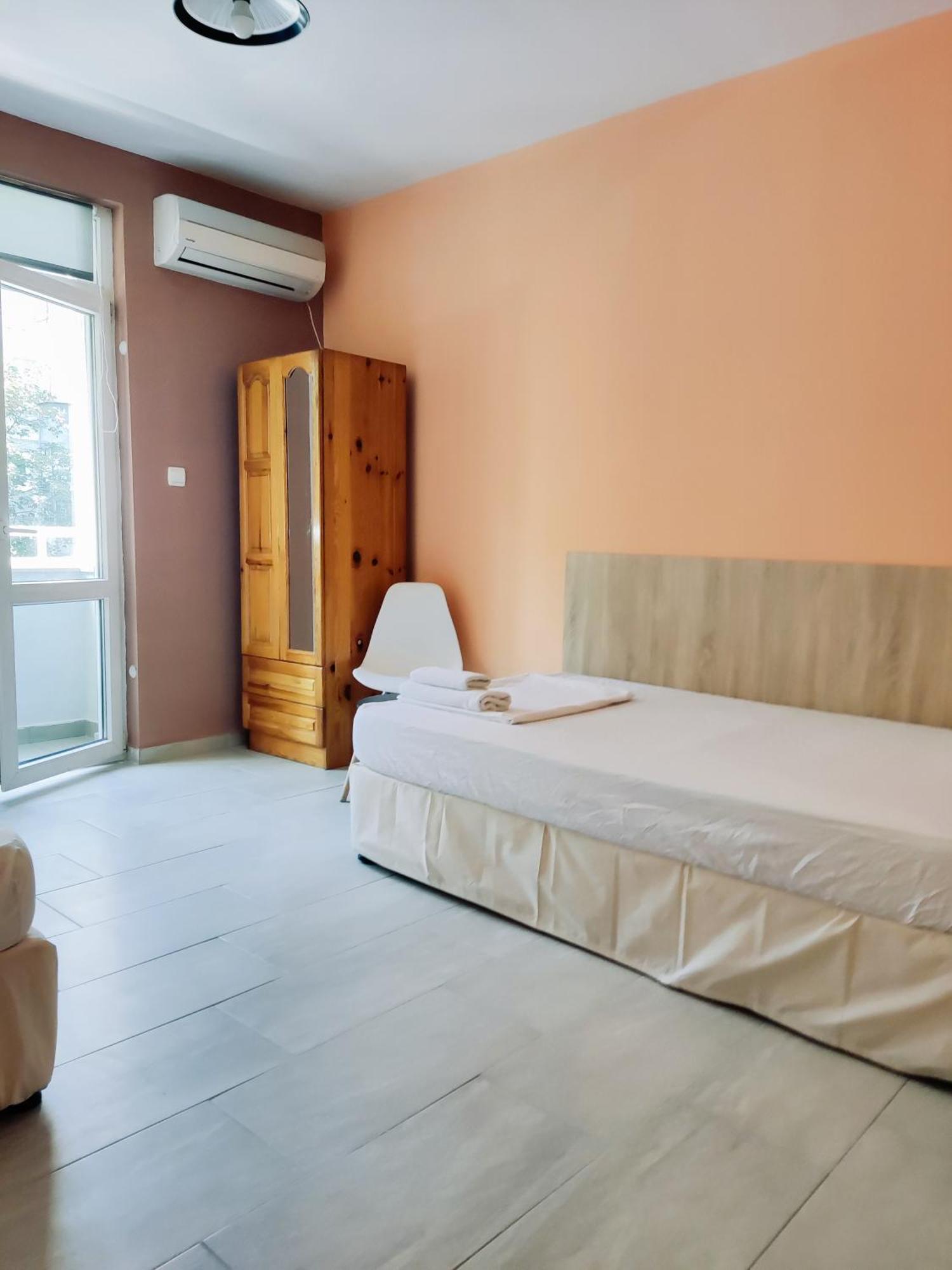 Pleven Rooms Bagian luar foto