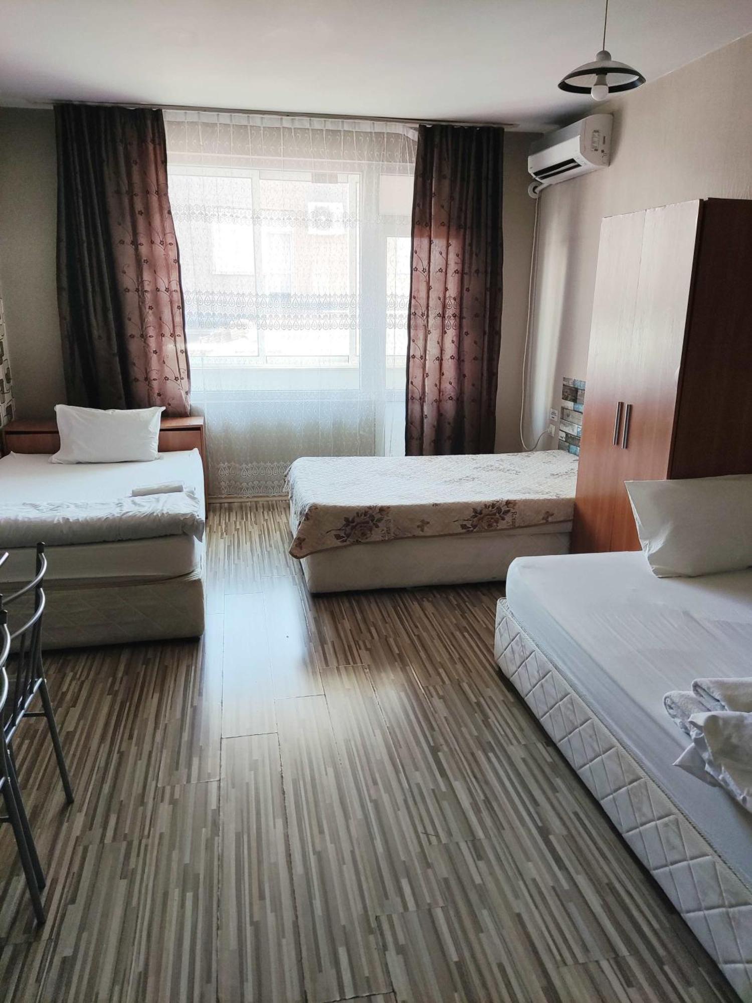 Pleven Rooms Bagian luar foto