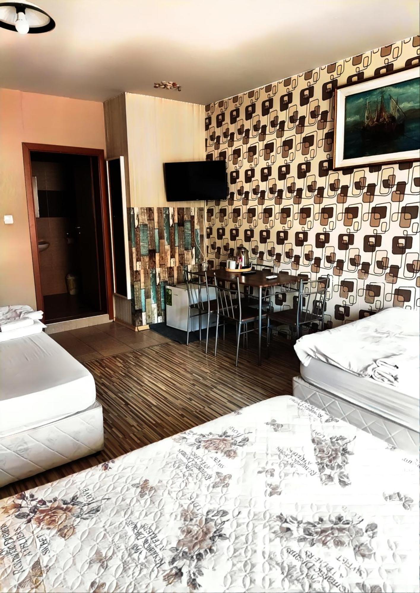 Pleven Rooms Bagian luar foto