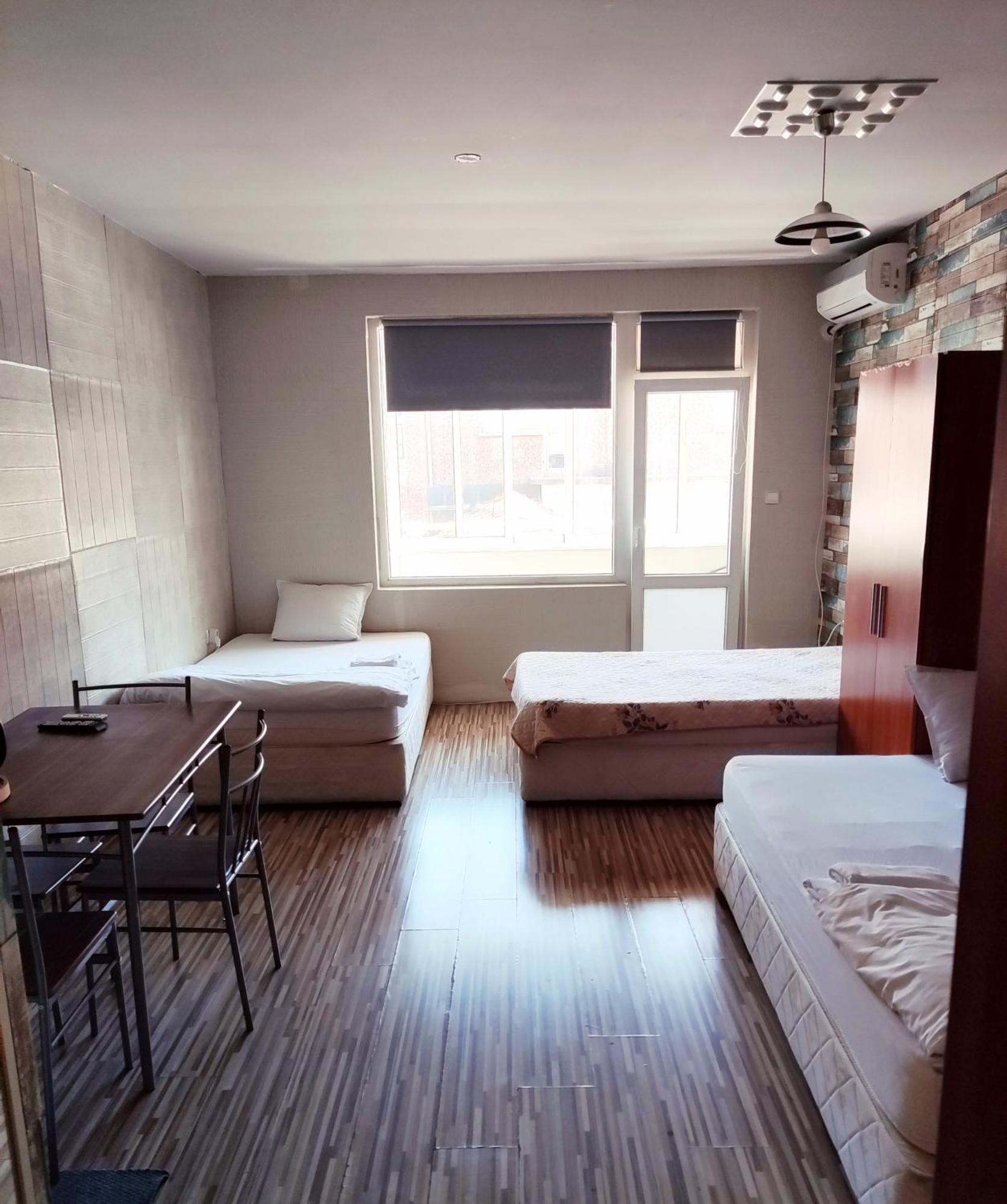 Pleven Rooms Bagian luar foto
