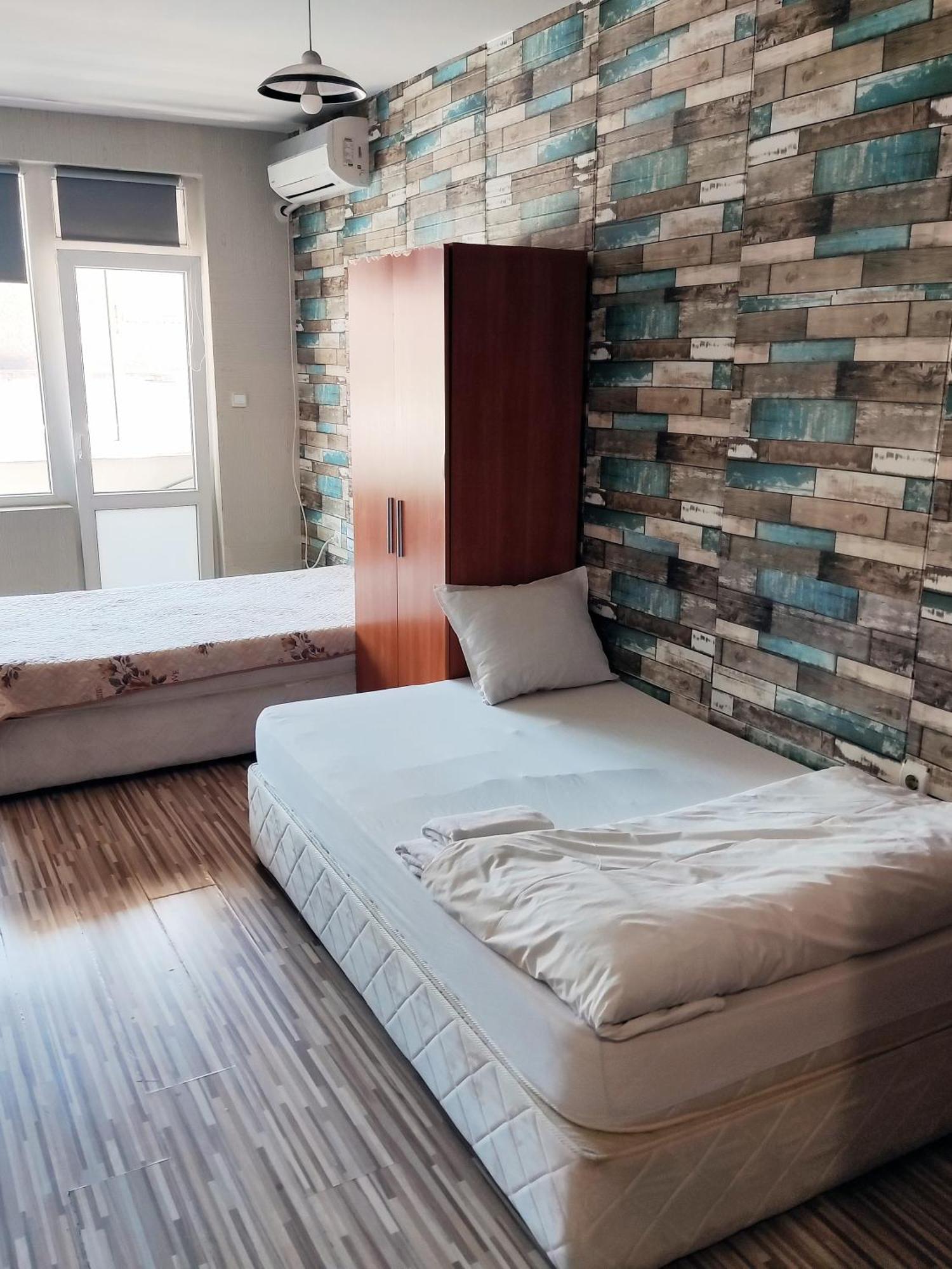 Pleven Rooms Bagian luar foto